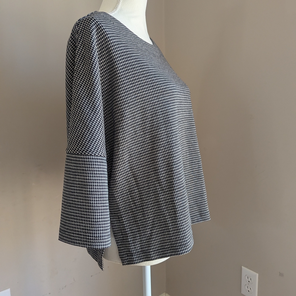 Max Studio Gray and Cream Boxy Blouse
